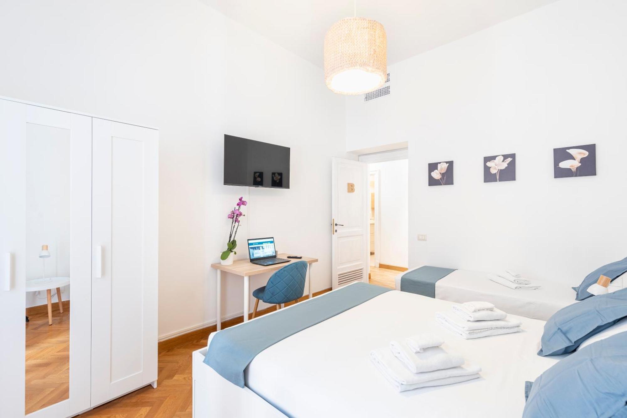 Hostly - Michelangelo Suite Midtown-Center Of Rome Exterior photo